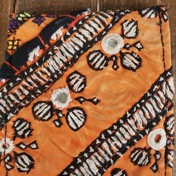 🆕️ Free People Boho Embroidered Banjara Wallet - Picture 8 of 8